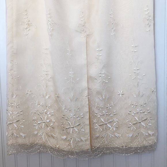 Ivory 3-Piece Maxi Skirt Set - Picture 7 of 8